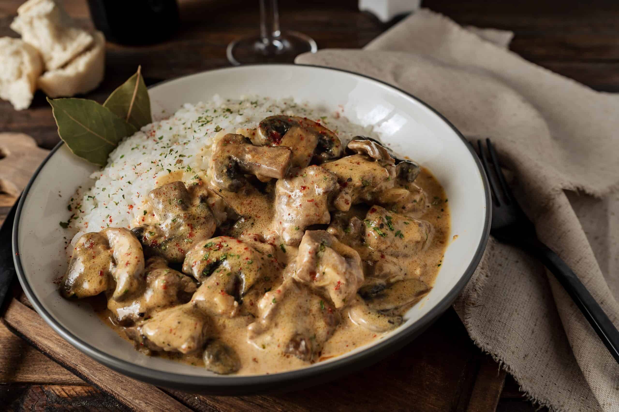 Beef mushroom gravy-min