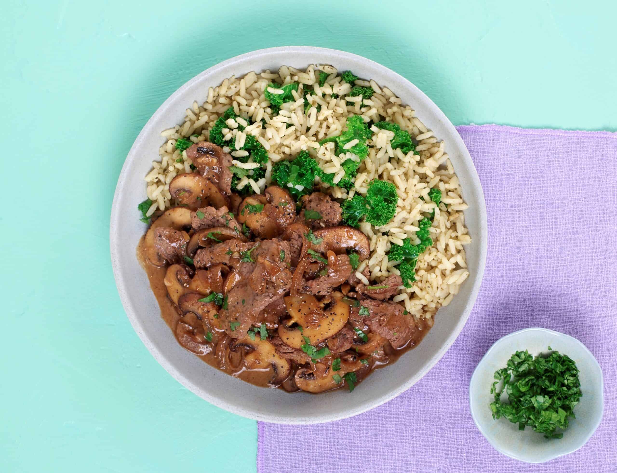 Beef stroganoff with kale, garlic and herbs rice_Low